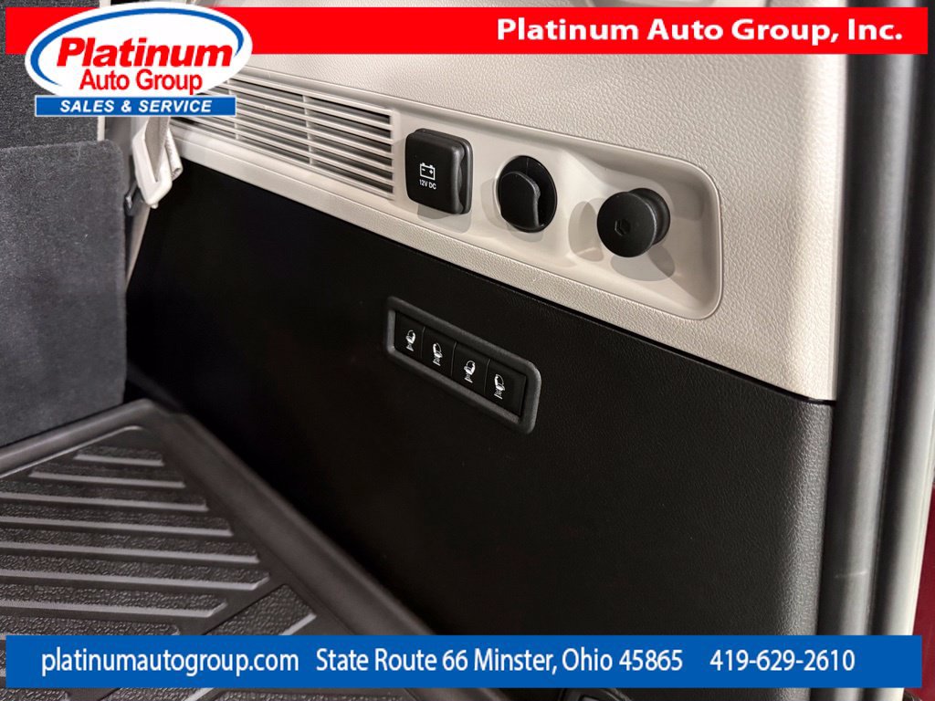 Used 2022 Jeep Wagoneer Series III AWD/4WD image 40