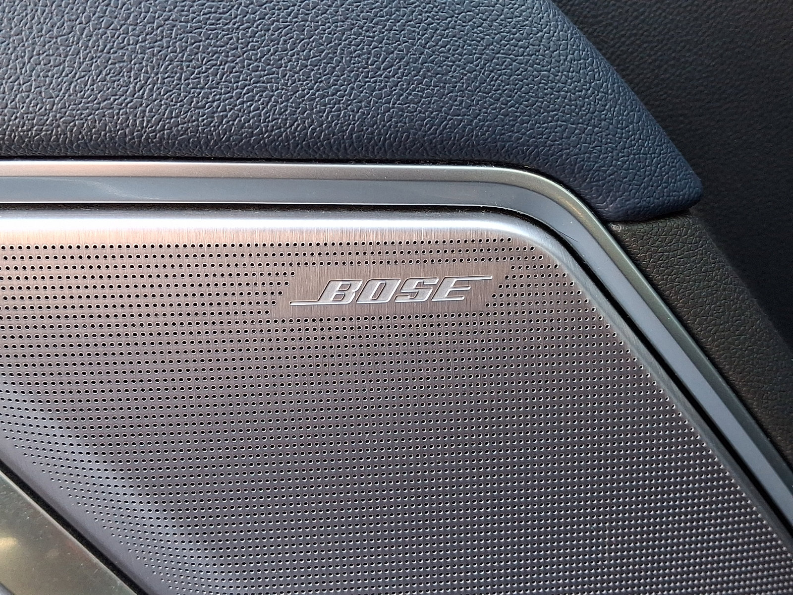 Used 2022 Chevrolet Silverado 1500 High Country w/ Technology Package image 29