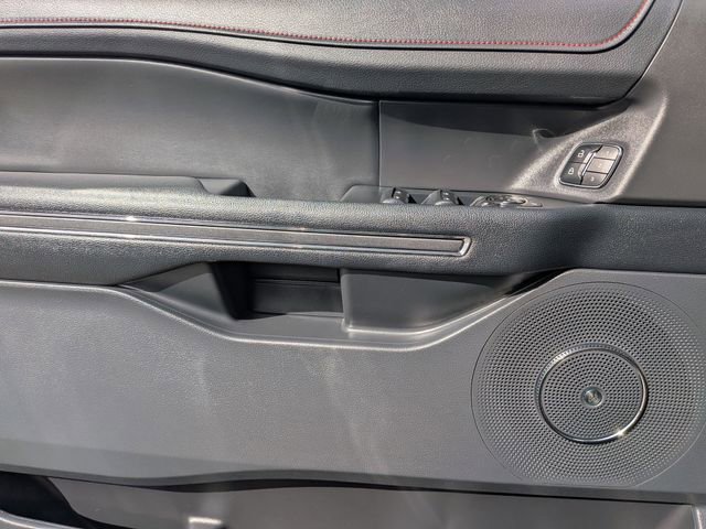 Used 2022 Ford Expedition Limited image 25