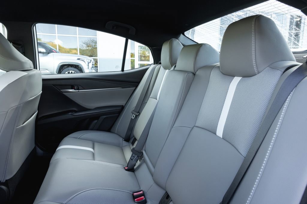 Used 2026 Toyota Camry SE w/ Convenience Package FWD image 25