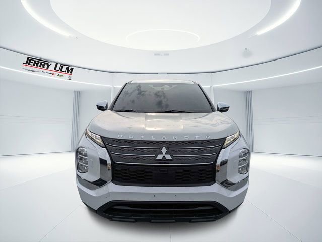 Used 2022 Mitsubishi Outlander ES AWD/4WD image 8