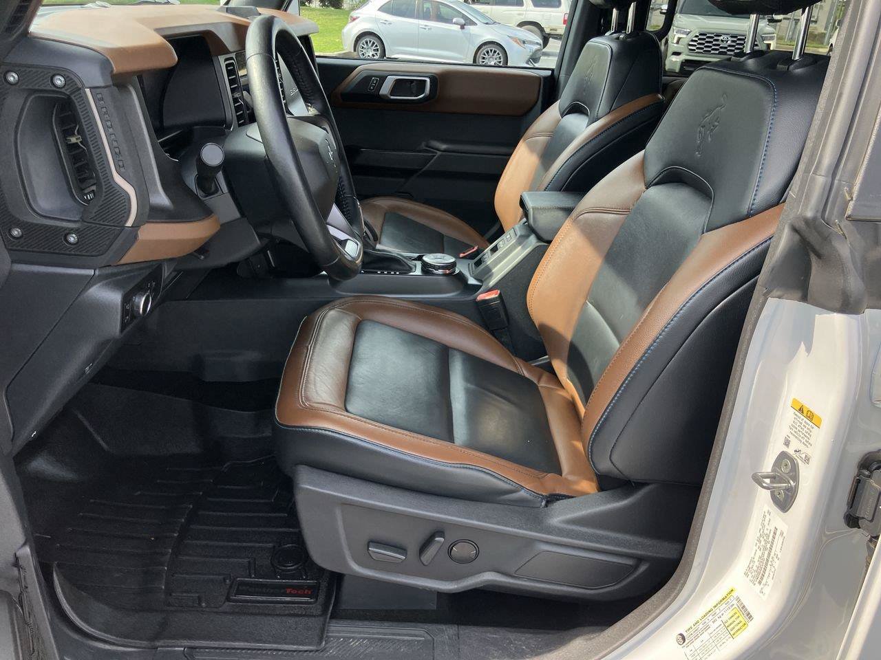Used 2024 Ford Bronco Outer Banks AWD/4WD image 14