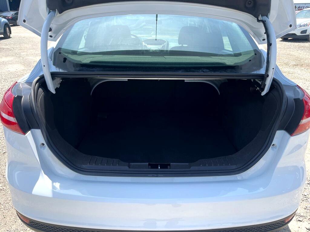 Used 2018 Ford Focus SE image 15