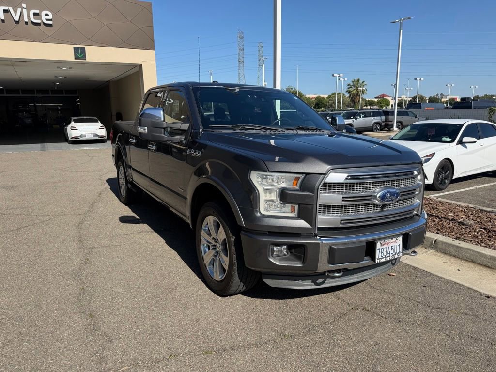 Used 2015 Ford F150 Platinum w/ Equipment Group 701A Luxury AWD/4WD image 3