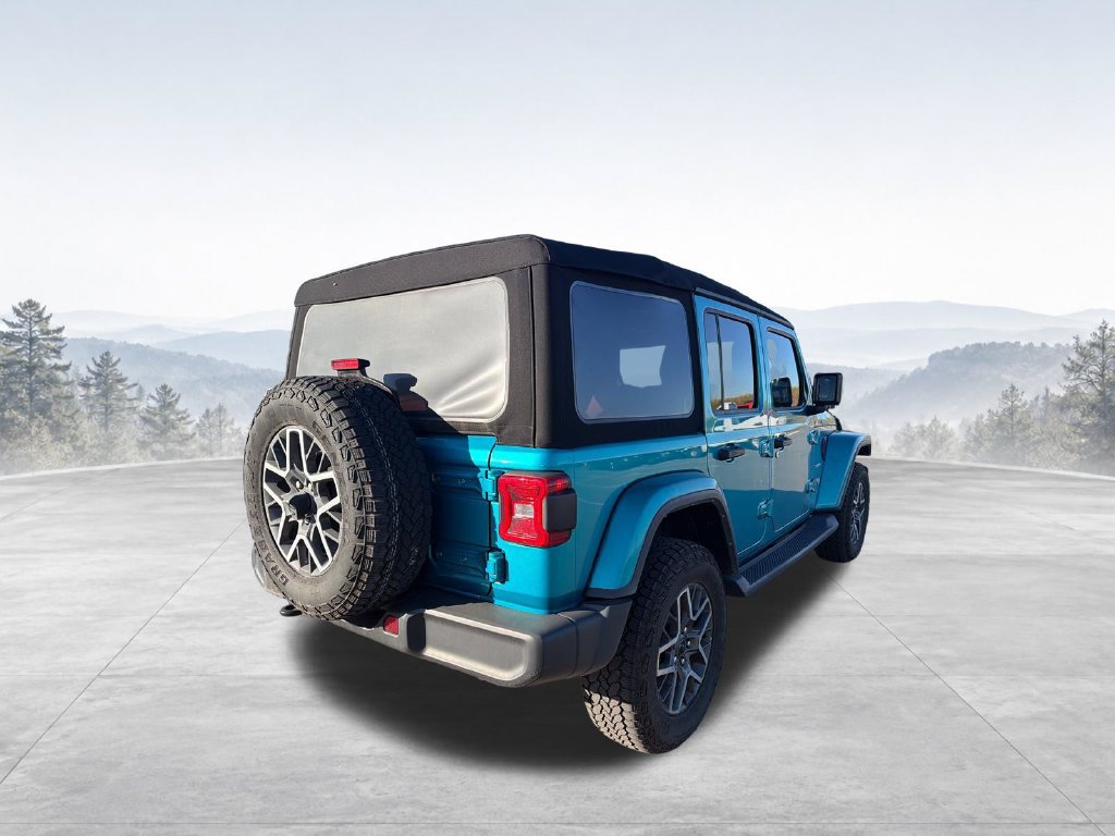 Used 2024 Jeep Wrangler Unlimited Sahara w/ Technology Group AWD/4WD image 9