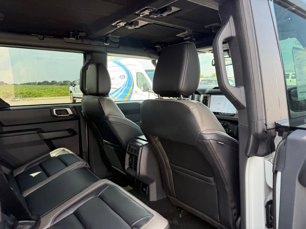 New 2026 Ford Bronco Outer Banks AWD/4WD image 32