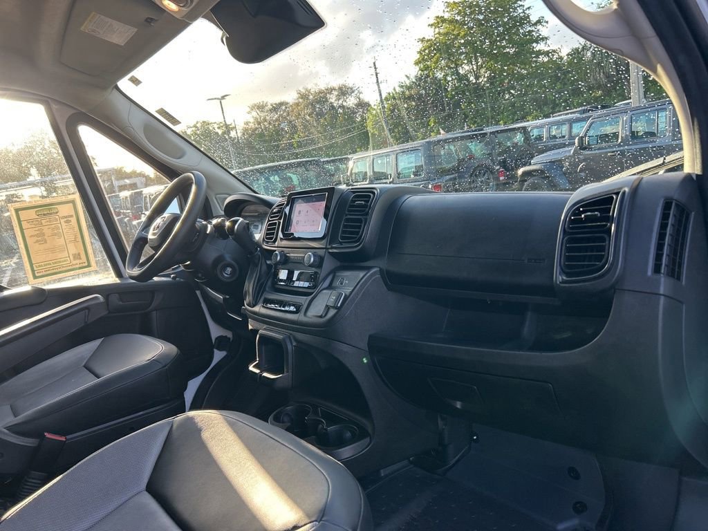 Used 2025 RAM ProMaster 2500 w/ Convenience Group image 22