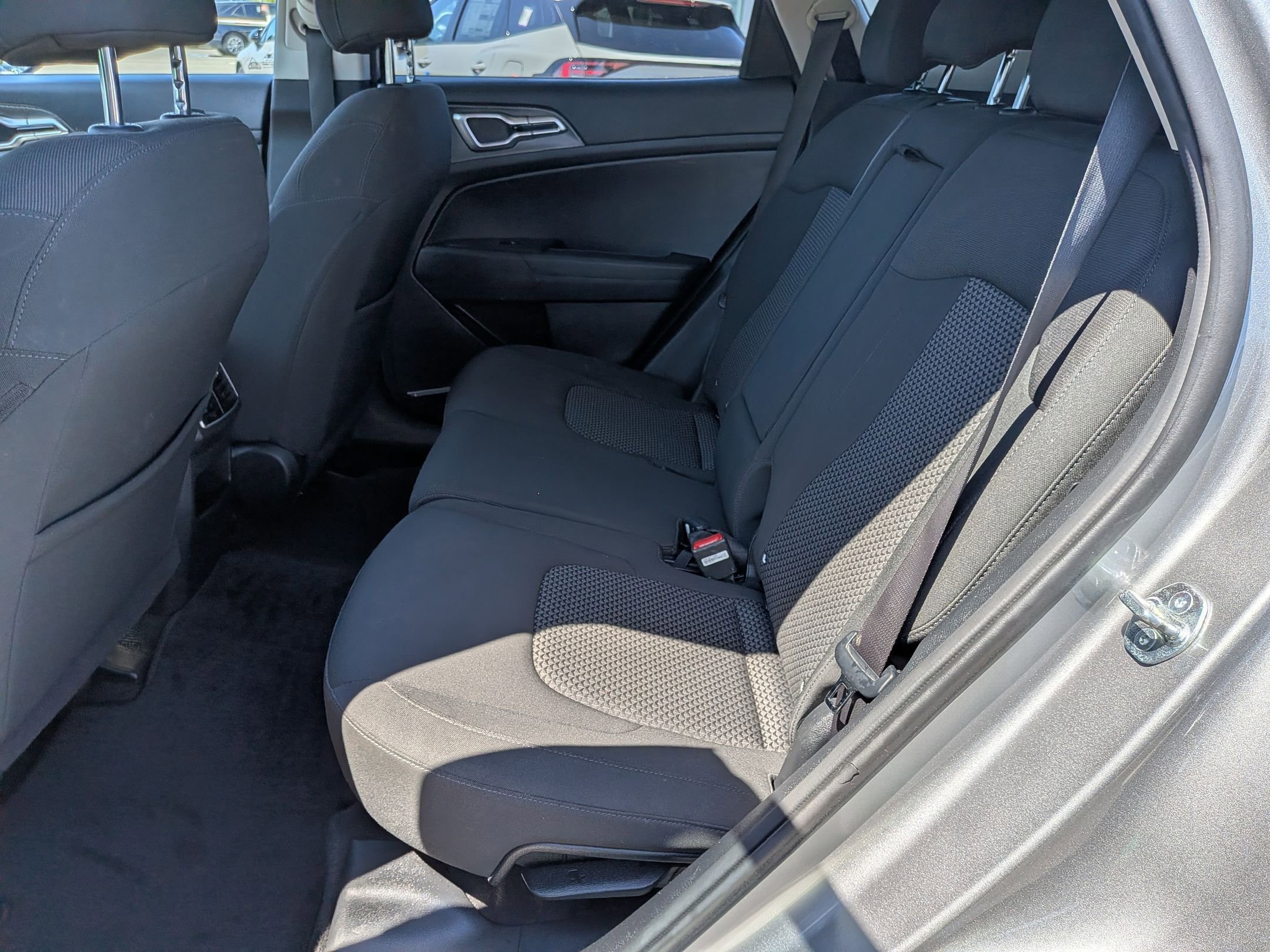 Used 2023 Kia Sportage LX FWD image 28