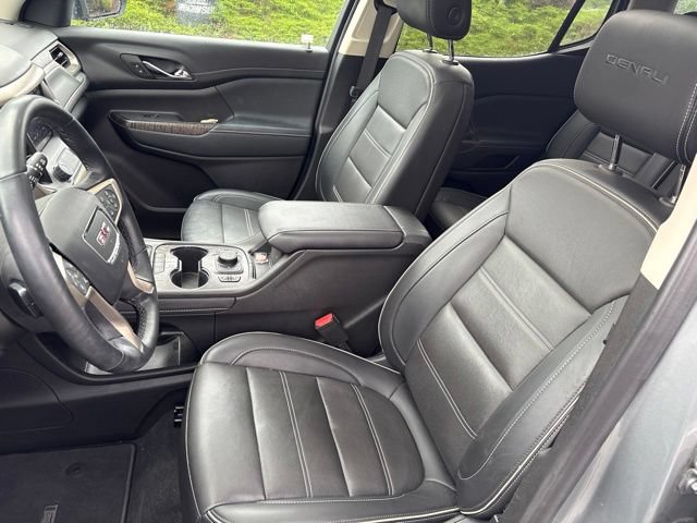 Used 2023 GMC Acadia Denali w/ Denali Ultimate Package AWD/4WD image 9