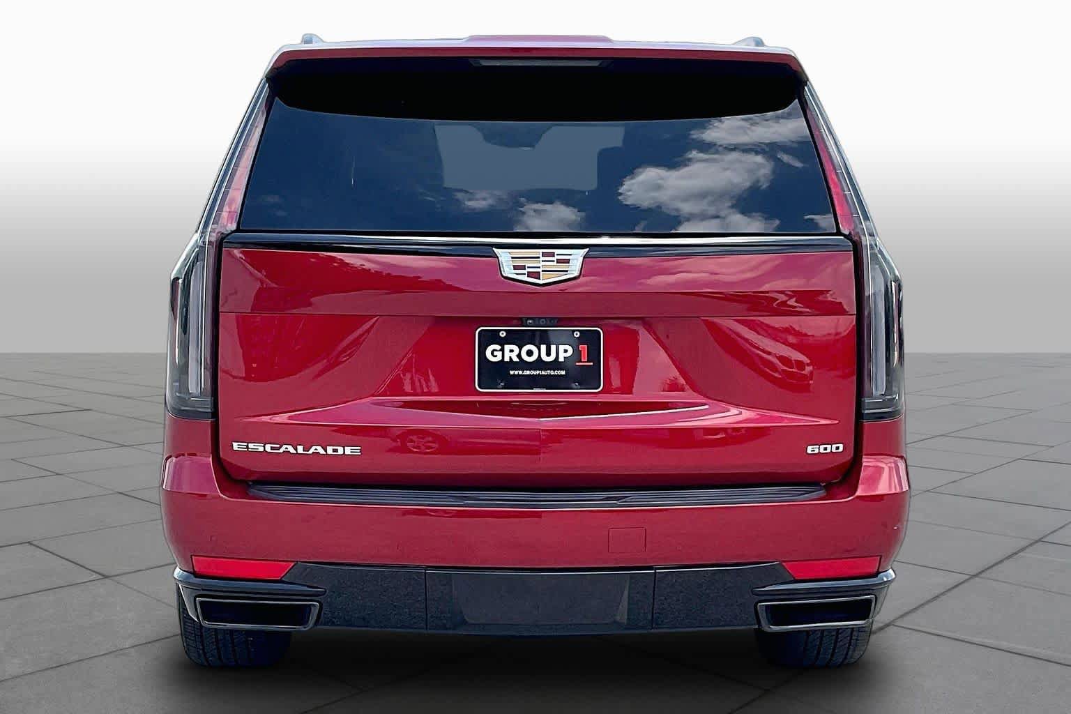 Used 2024 Cadillac Escalade ESV Sport Platinum AWD/4WD image 5
