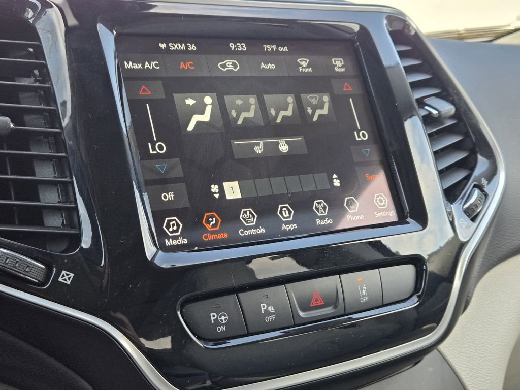 Used 2021 Jeep Cherokee Limited image 11