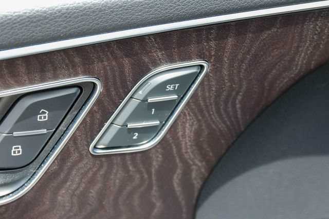 Used 2021 Audi Q8 Premium w/ Convenience Package AWD/4WD image 5
