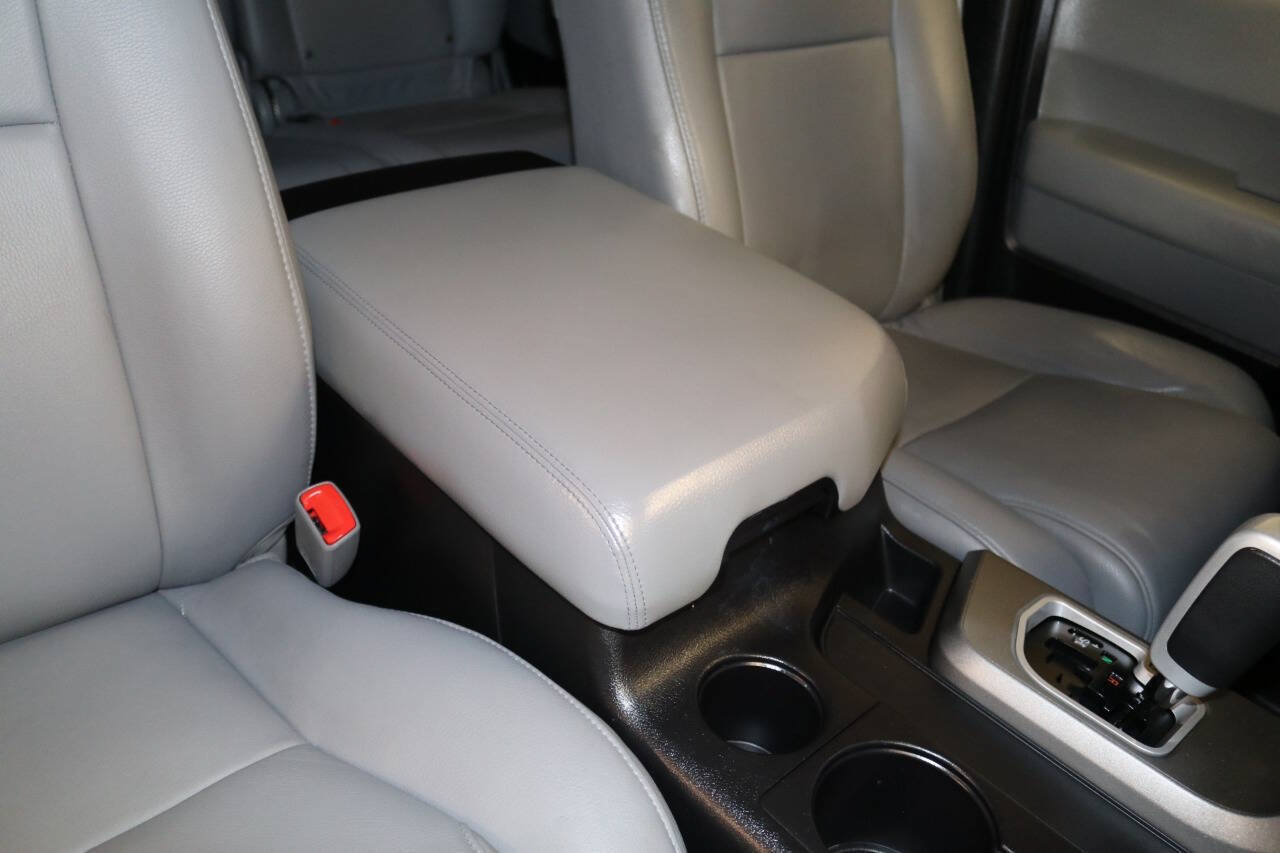 Used 2017 Toyota Sequoia Limited w/ Safety & Convenience Package AWD/4WD image 81