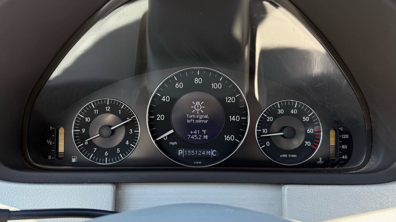Used 2005 Mercedes-Benz CLK 500 Coupe image 24