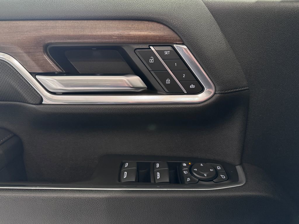 Certified 2024 Chevrolet Silverado 3500 High Country w/ High Country Premium Package image 27