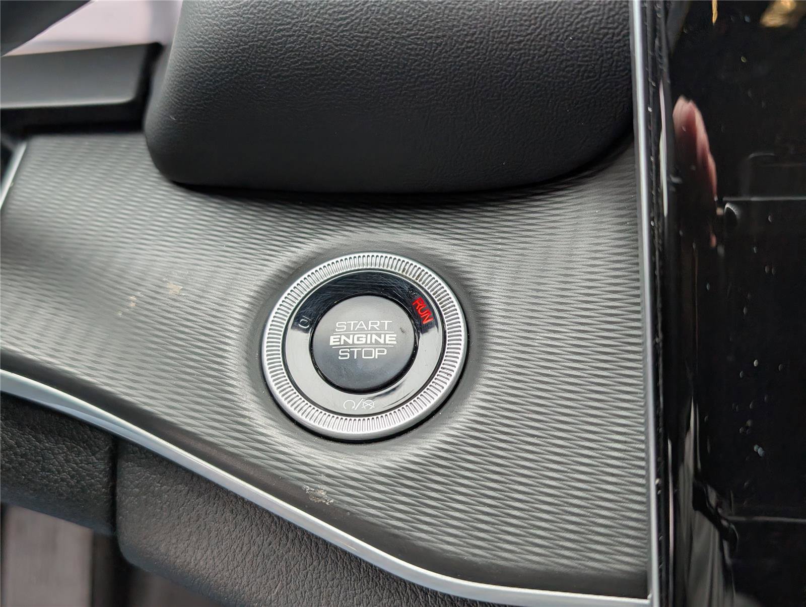 New 2026 Jeep Grand Cherokee Laredo image 19