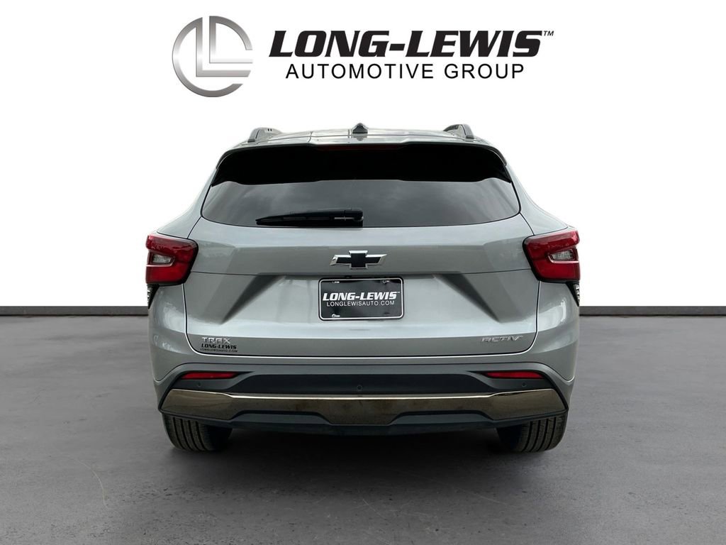 Used 2024 Chevrolet Trax ACTIV w/ Driver Confidence Package FWD image 5
