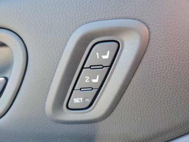 Certified 2025 Honda Pilot Touring image 24