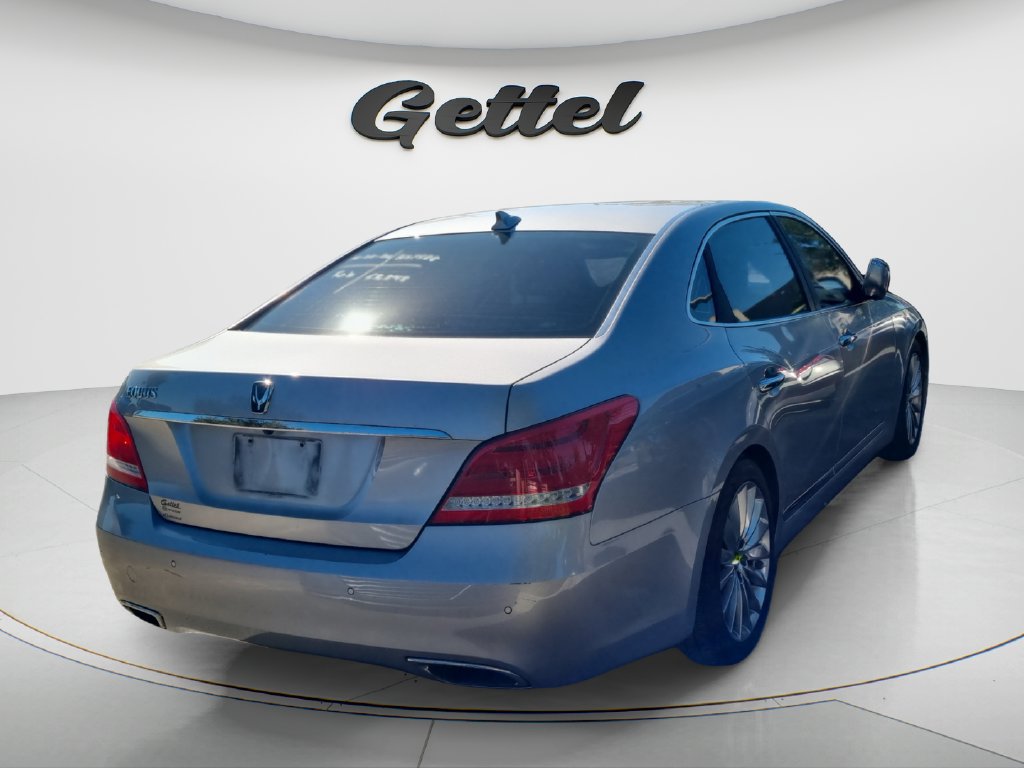 Used 2014 Hyundai Equus Signature RWD image 4