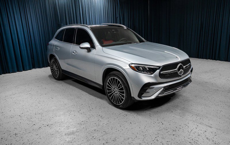 Certified 2026 Mercedes-Benz GLC 300 image 3