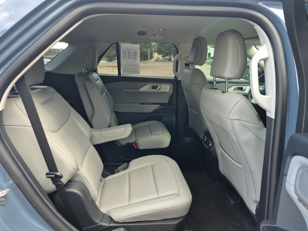 New 2026 Ford Explorer Active w/ Active Comfort Package AWD/4WD image 22