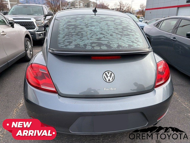 Used 2012 Volkswagen Beetle 2.0T image 3