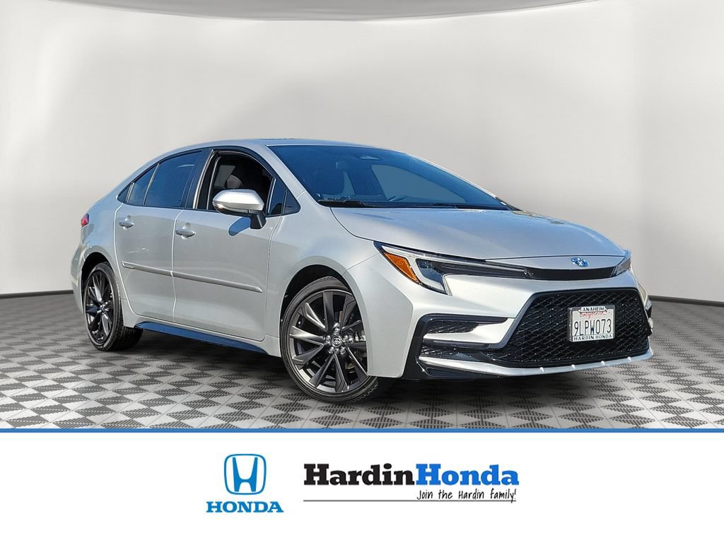 Used 2024 Toyota Corolla SE w/ SE Package