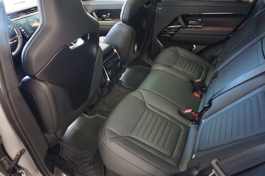 New 2025 Land Rover Range Rover Sport SV Edition Two image 29