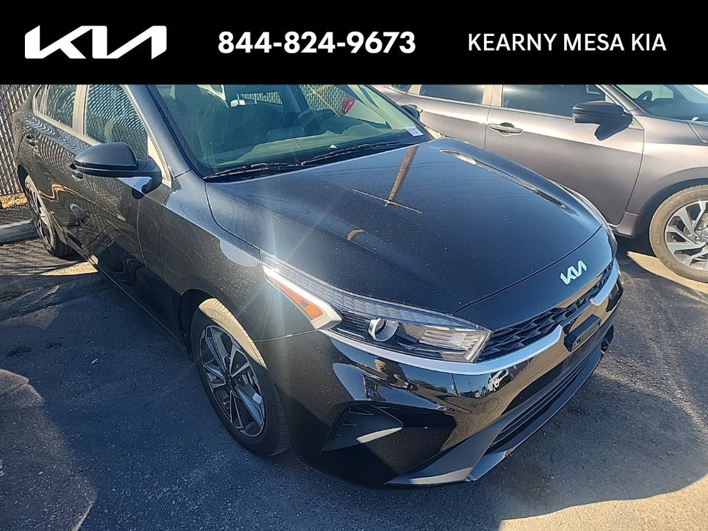 Certified 2023 Kia Forte LXS FWD image 1
