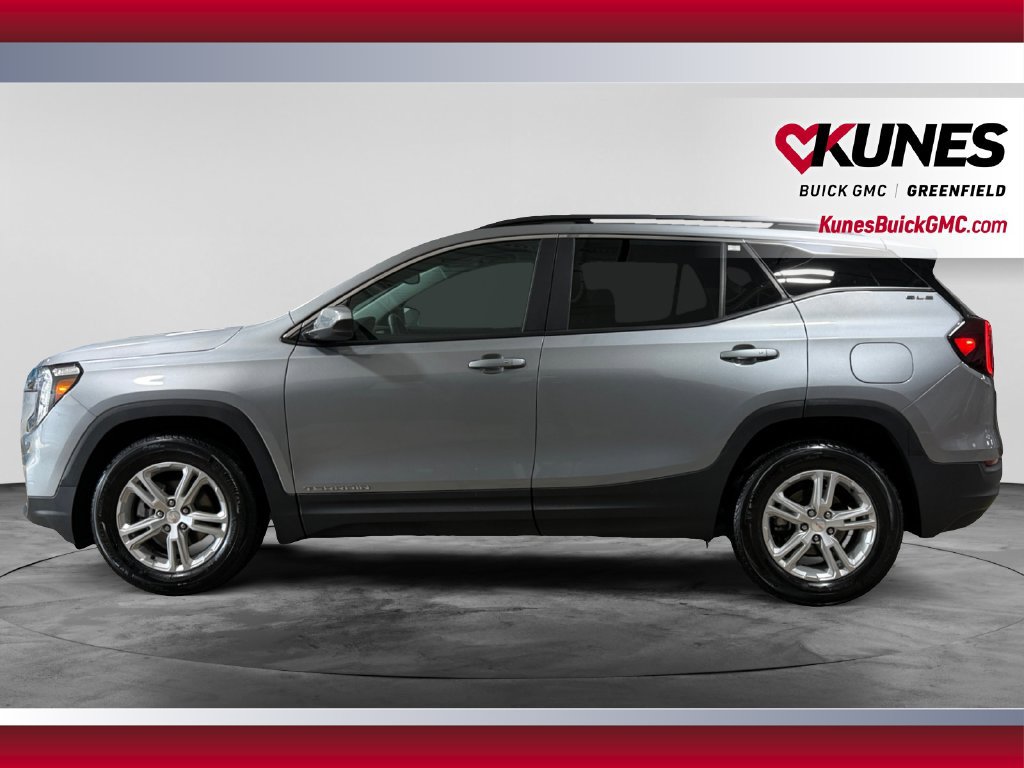 Used 2024 GMC Terrain SLE w/ Driver Convenience Package FWD image 6