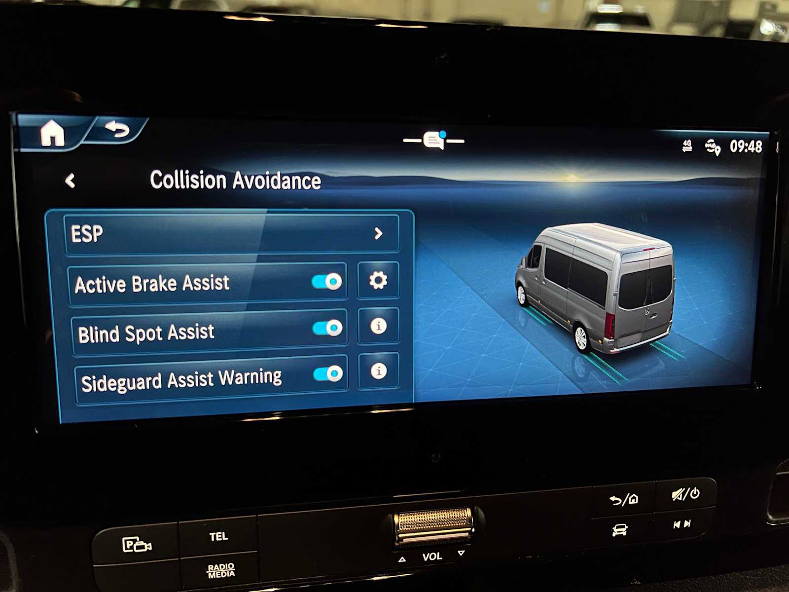 Used 2025 Mercedes-Benz Sprinter 2500 image 31