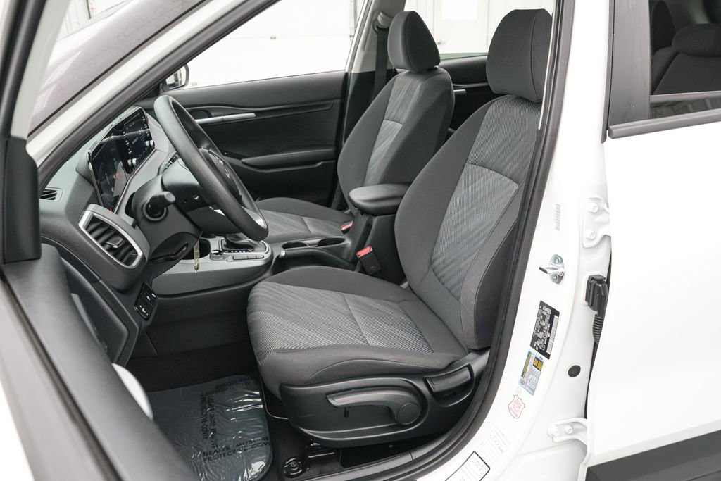 Used 2026 Kia Seltos LX FWD image 12
