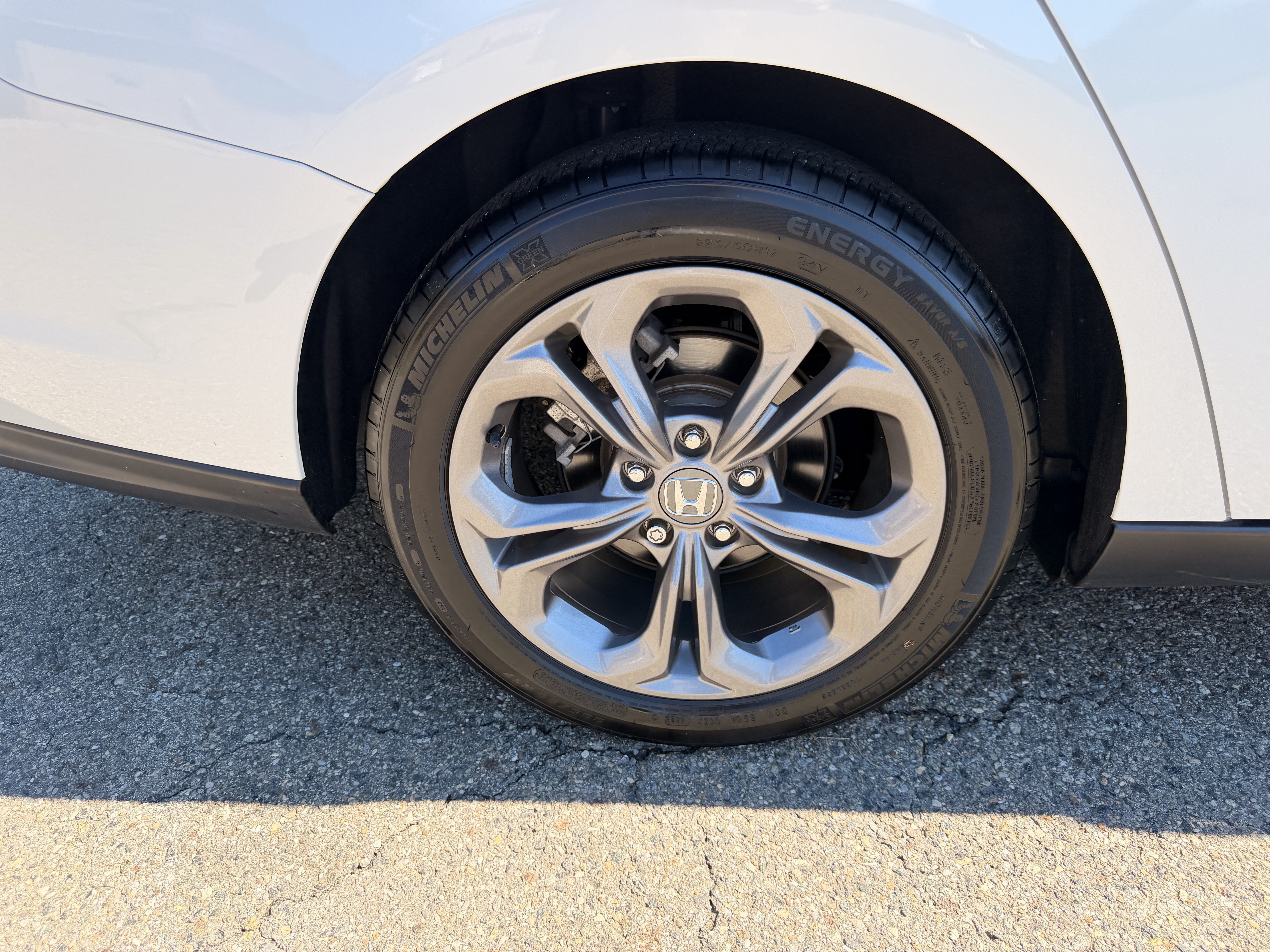 Used 2024 Honda Accord EX image 9