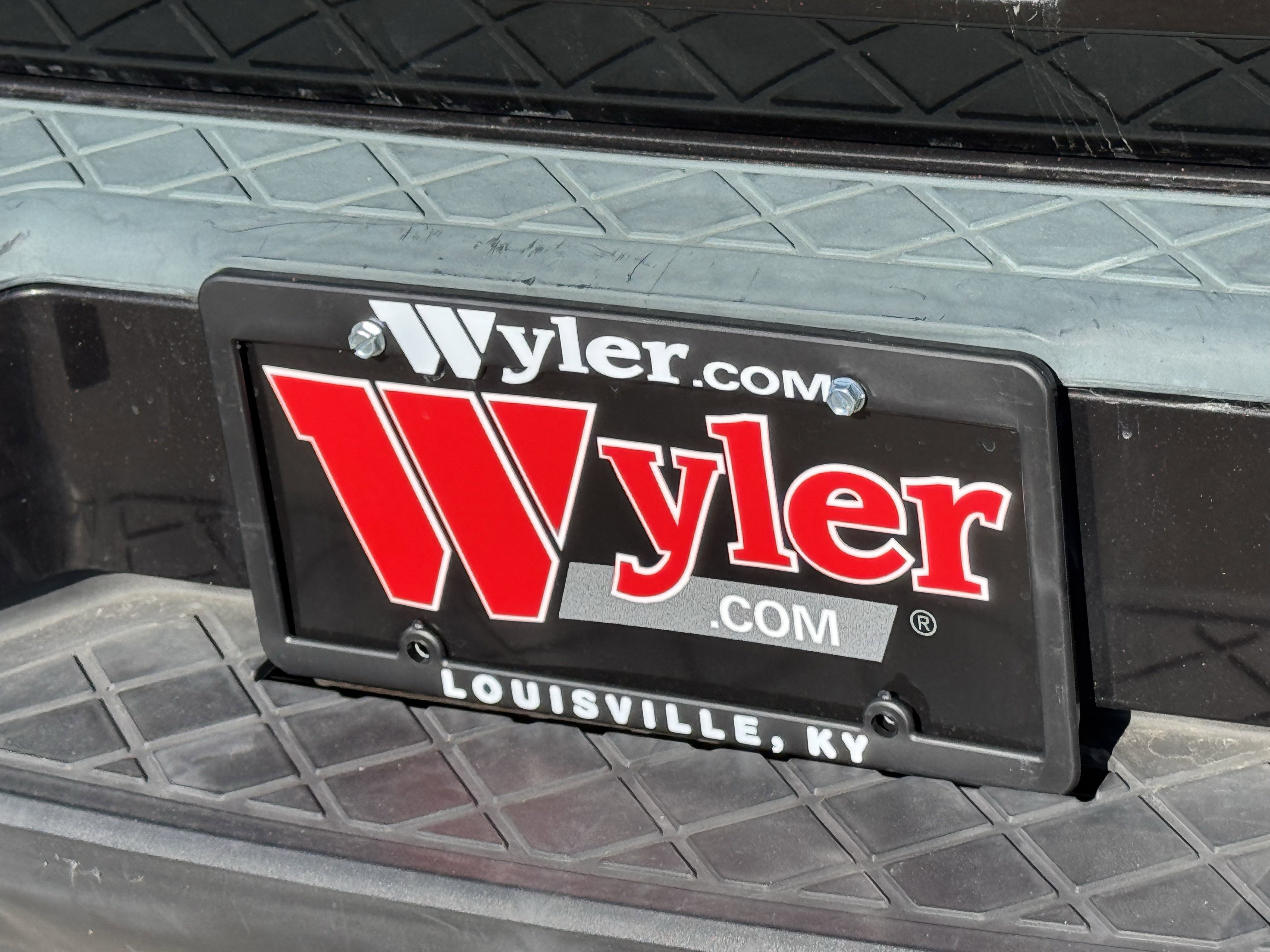 Used 2011 Nissan Armada SL image 45