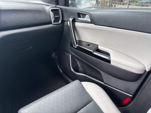 Used 2018 Kia Sportage EX w/ EX Sport Appearance Package FWD image 16