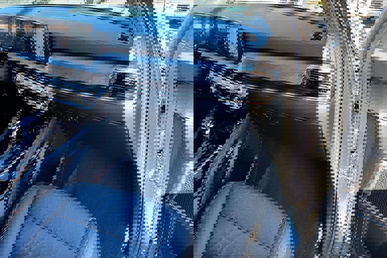 Used 2024 Kia Telluride EX X-Line image 19