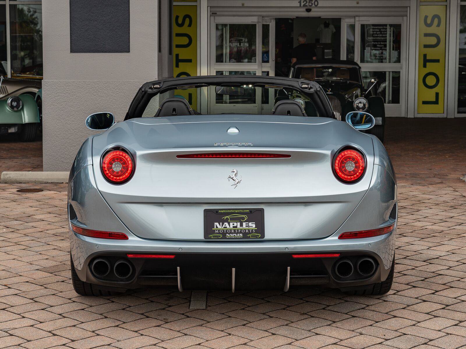 Used 2016 Ferrari California T RWD image 45