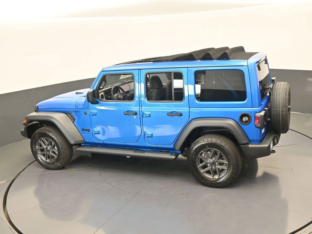 Used 2025 Jeep Wrangler Unlimited Sport AWD/4WD image 42