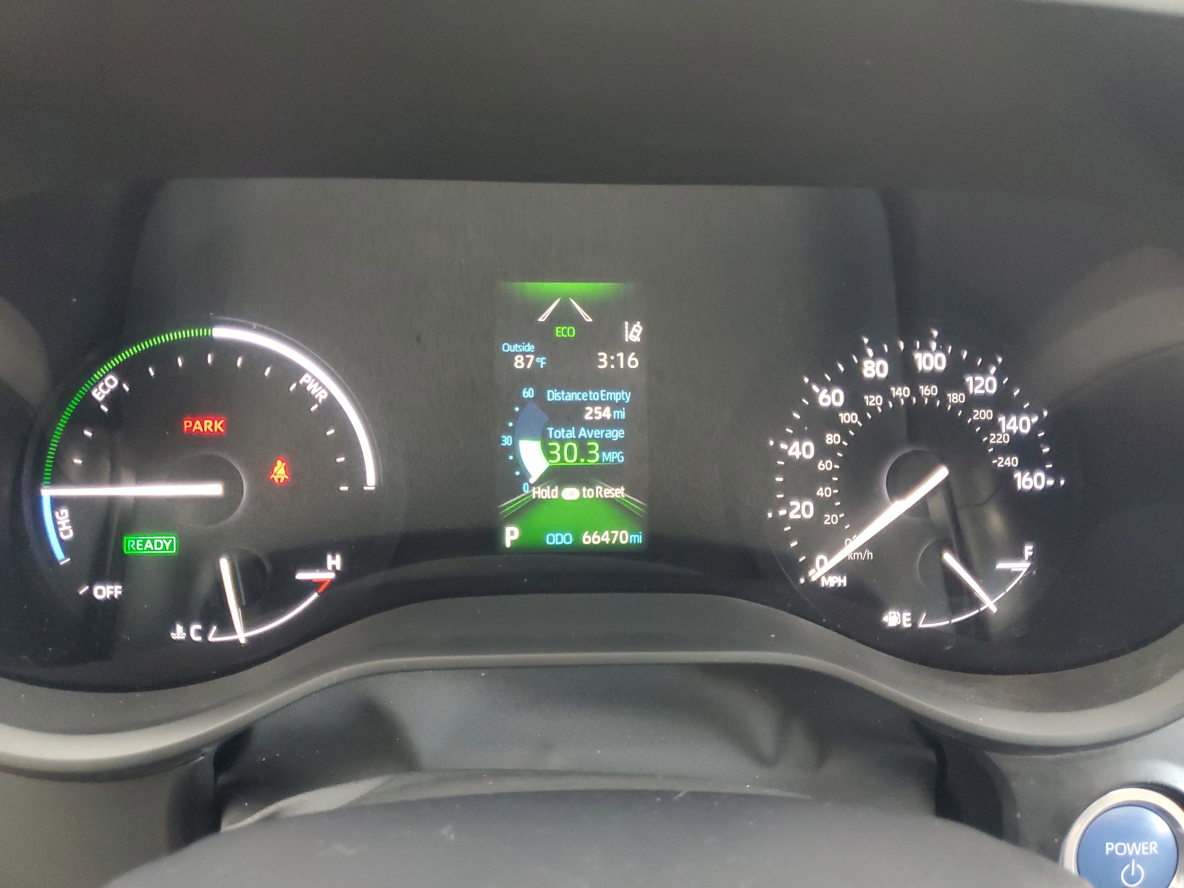 Used 2023 Toyota Sienna XLE image 26