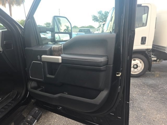 Used 2019 Ford F250 Lariat w/ Chrome Package AWD/4WD image 25