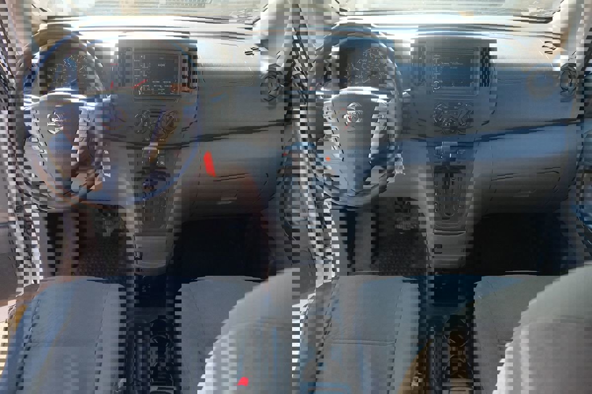 Used 2021 Nissan NV200 SV w/ Back Door Glass Package image 17