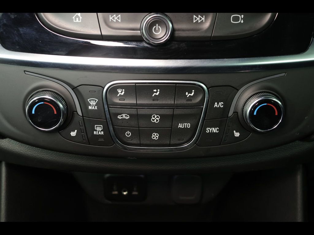 Used 2023 Chevrolet Traverse LT w/ LPO, Floor Liner Package image 15