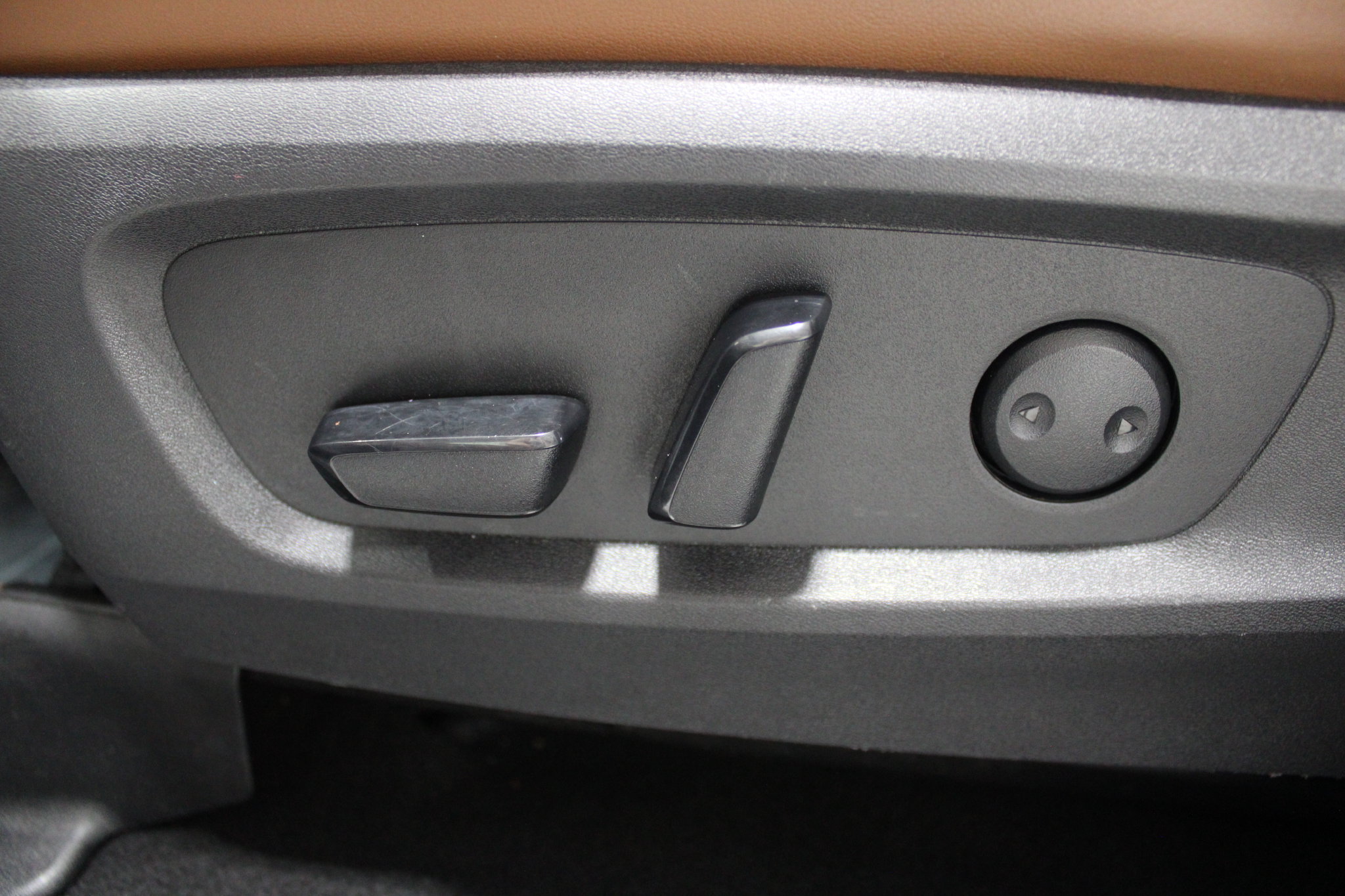 Used 2023 Nissan Pathfinder Platinum w/ Cargo Package AWD/4WD image 49
