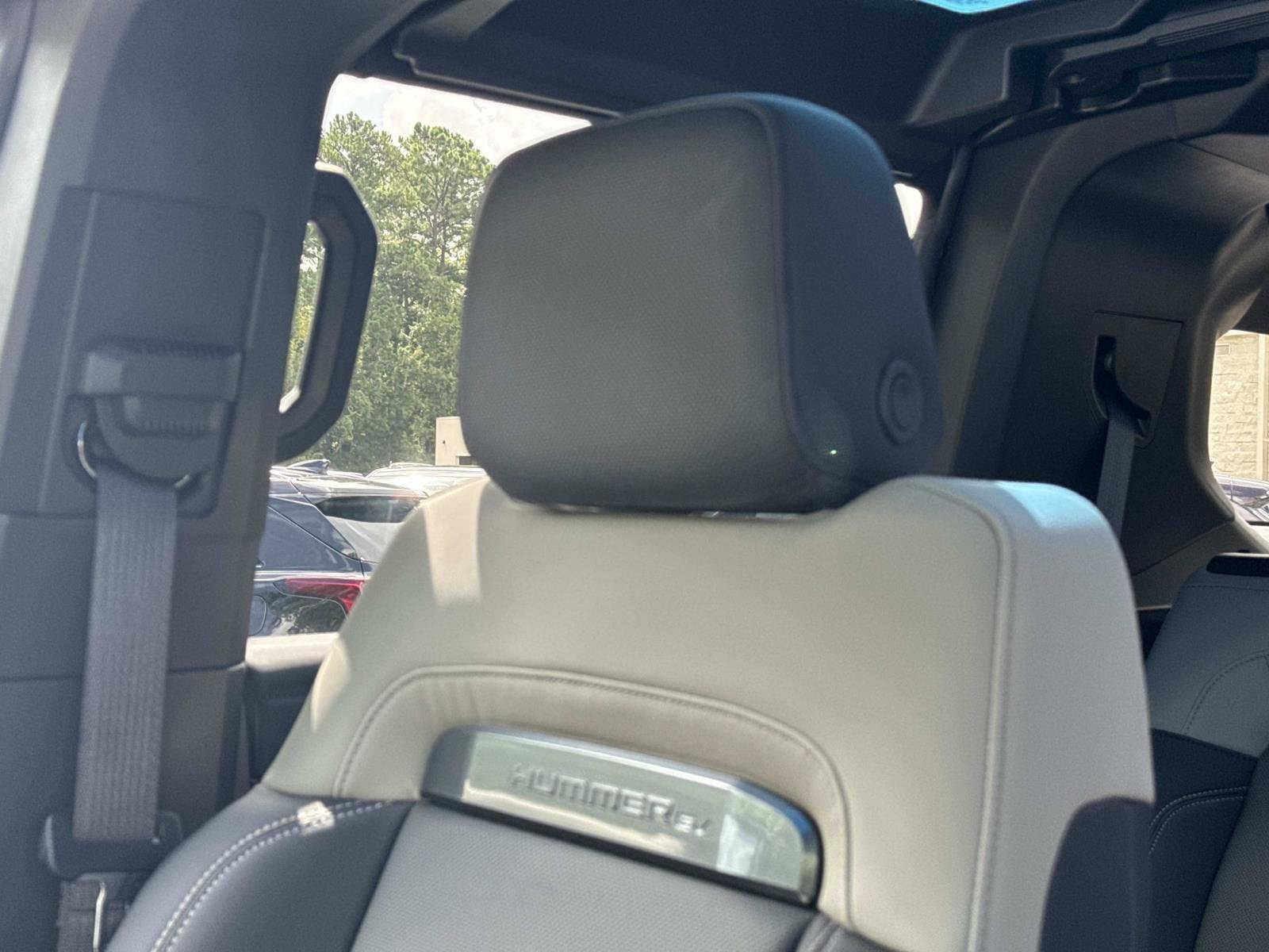 Used 2026 GMC Hummer EV SUV AWD/4WD image 24