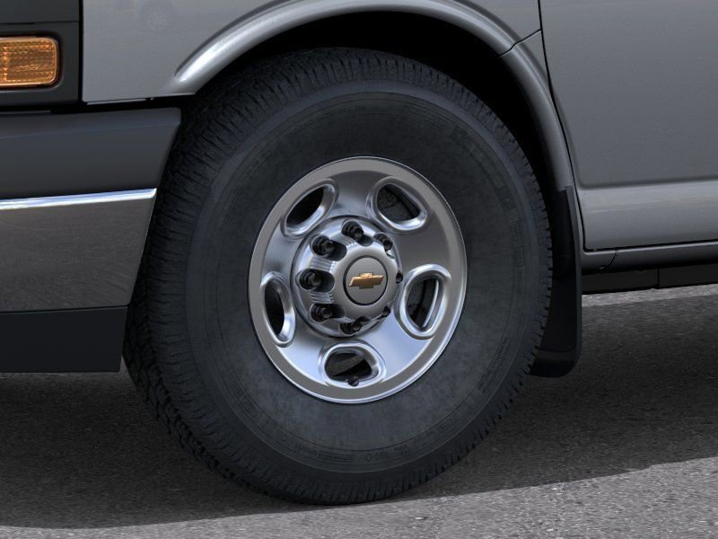 New 2026 Chevrolet Express 2500 RWD image 10