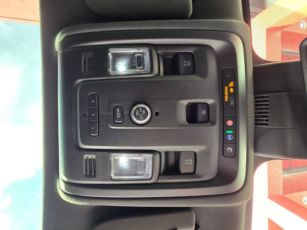 Used 2023 Chevrolet Tahoe Z71 AWD/4WD image 25