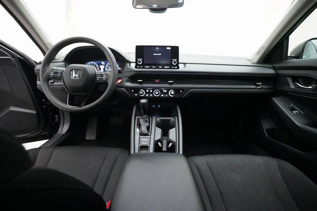 Used 2023 Honda Accord EX image 5