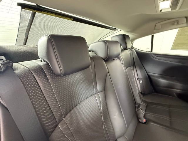 Used 2023 Lexus ES 350 Luxury w/ Accessory Package (Z1) image 28