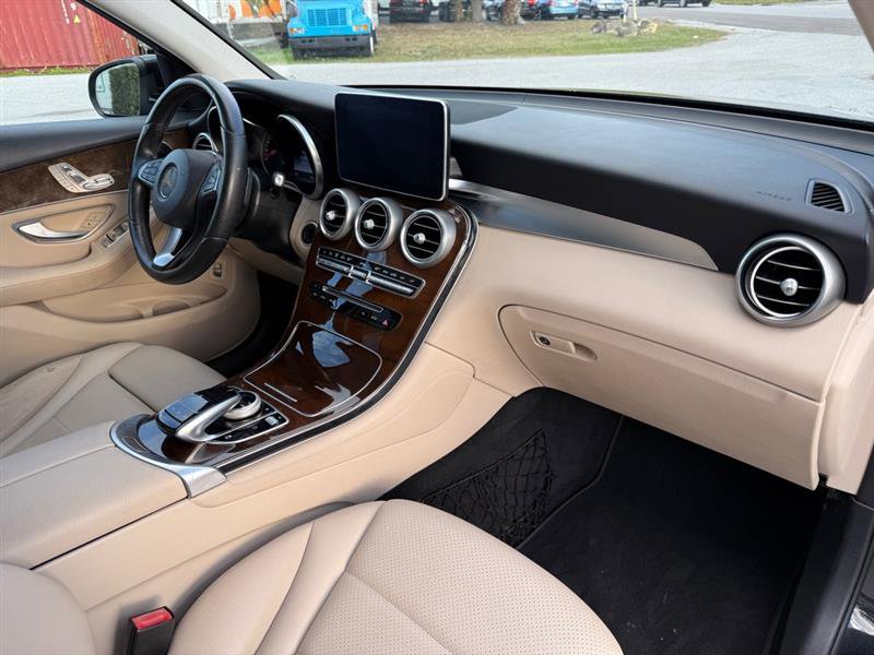 Used 2016 Mercedes-Benz GLC 300 GLC300 4MATIC image 18