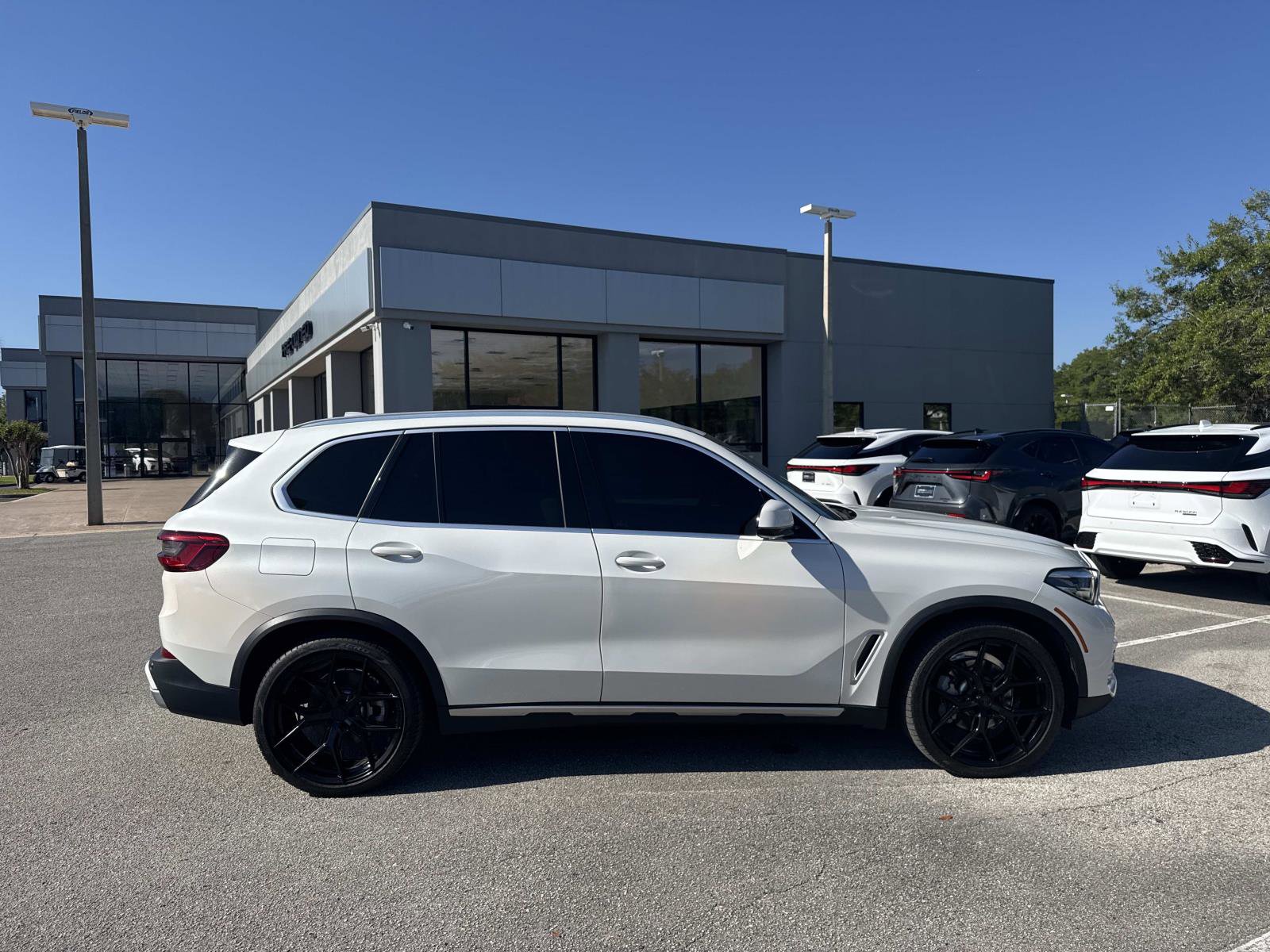 Used 2019 BMW X5 xDrive40i image 2